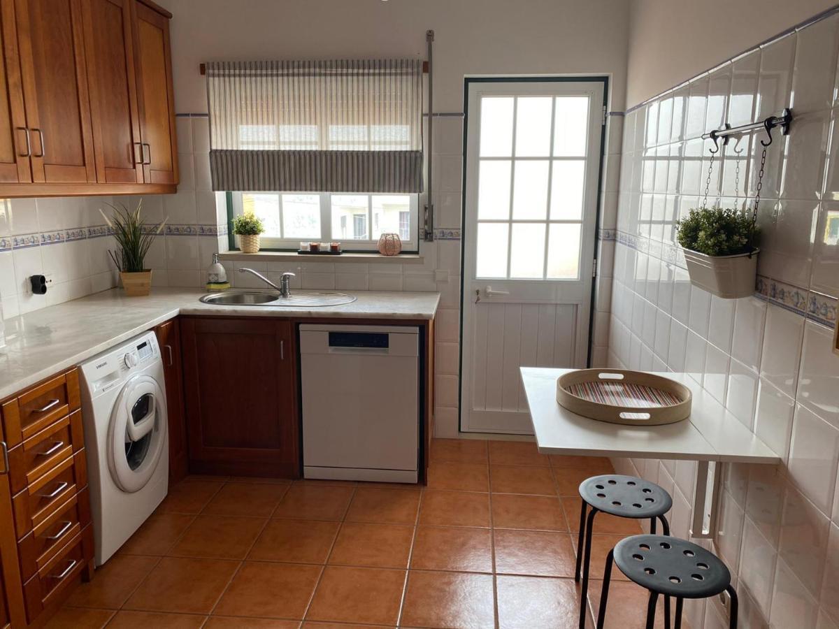 Country Town Apartment Almeirim Exteriör bild
